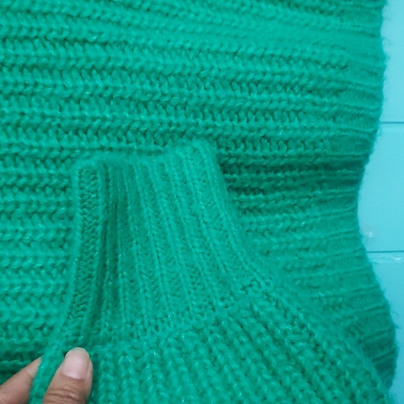 Zara Bulky Oversized Droop Shoulder Cropped Sweater - Picture 3 of 9